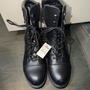 Express Black combat boots 8 NWT